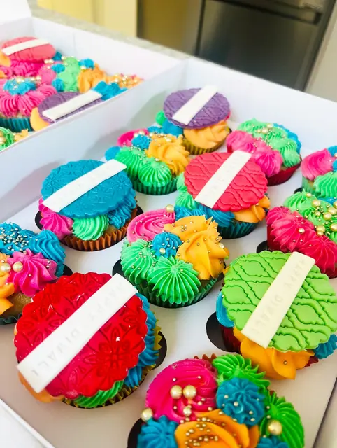 Cupcakes by SpongyBakes